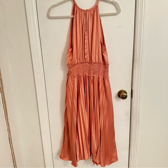 Coral Midi Dress - Picture 2 of 4